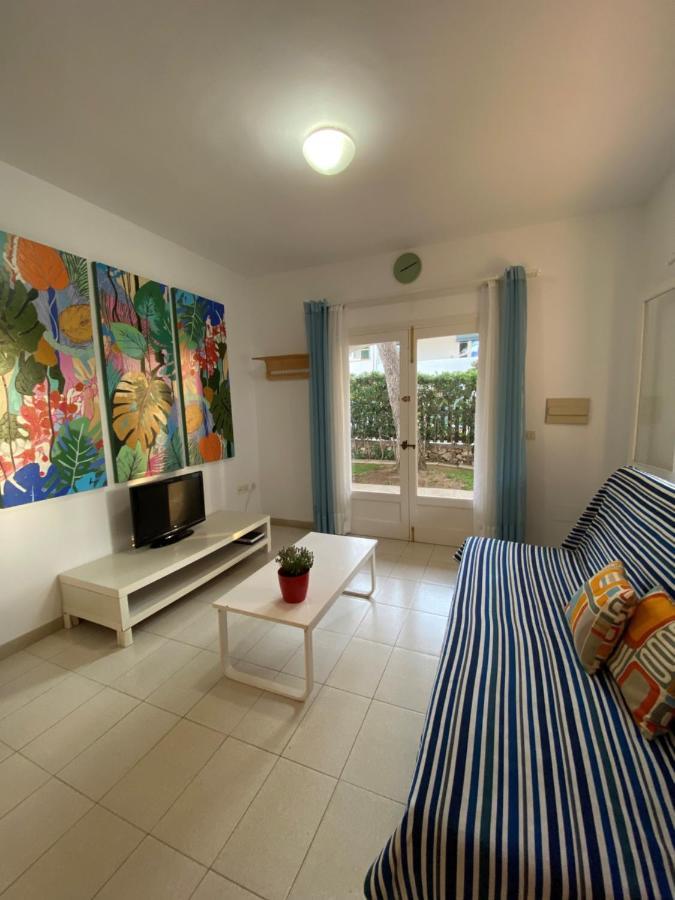 Apartment With Garden And Swimming And Beach Cala Blanca  Extérieur photo